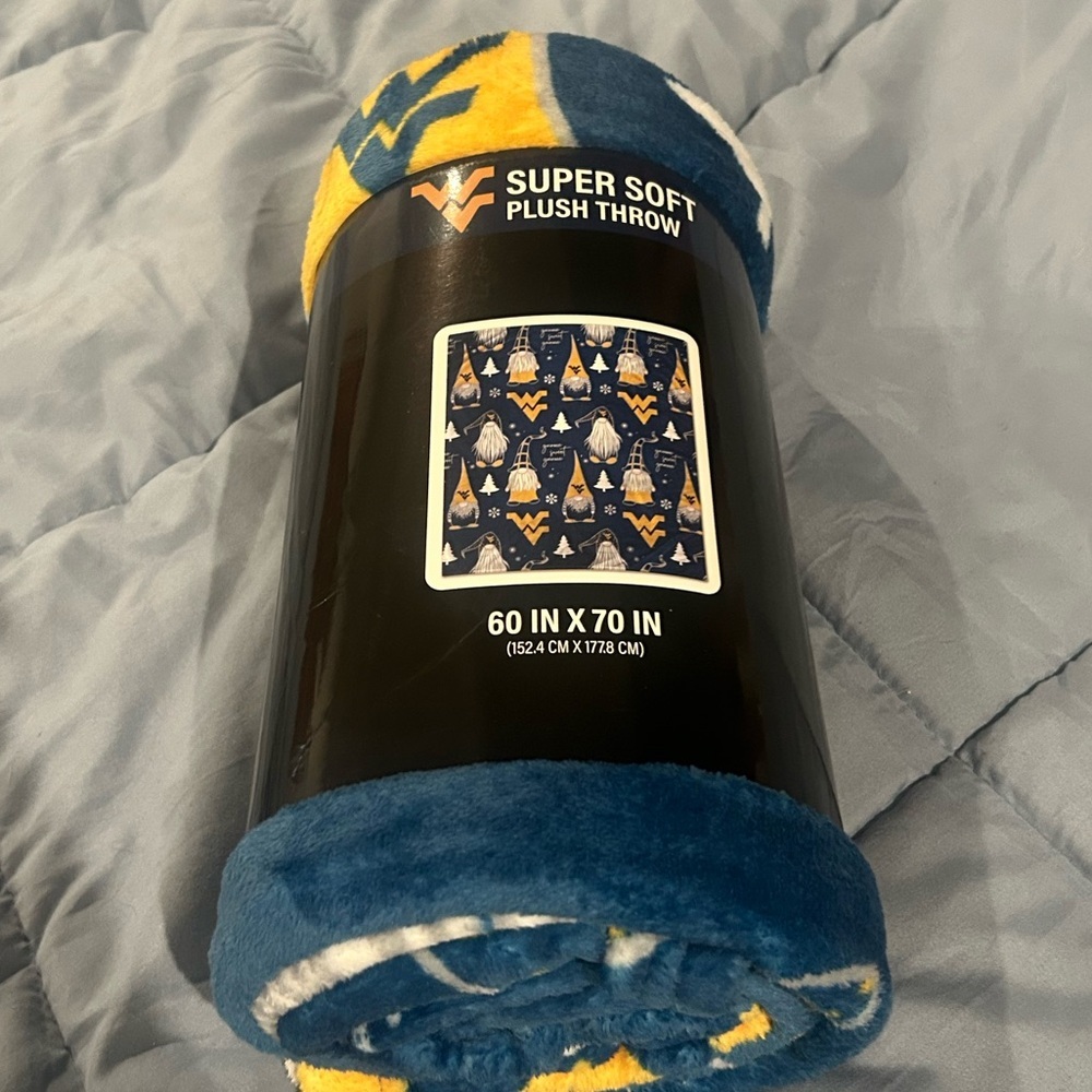 NWT Super Plush WVU Mountaine Blue and Yellow Throw Blanket for Ultimate Comfort